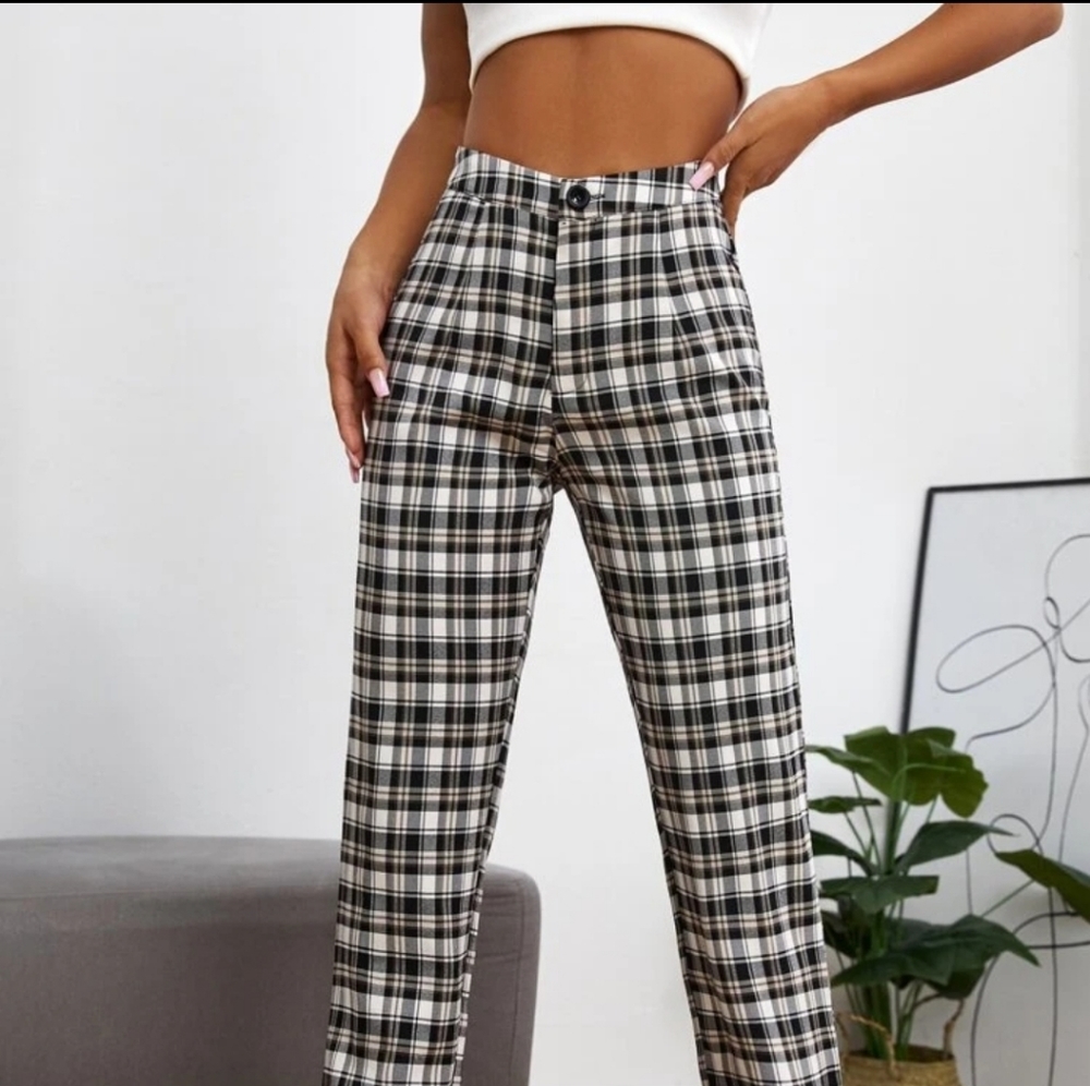 Soft fabric ankle pants
